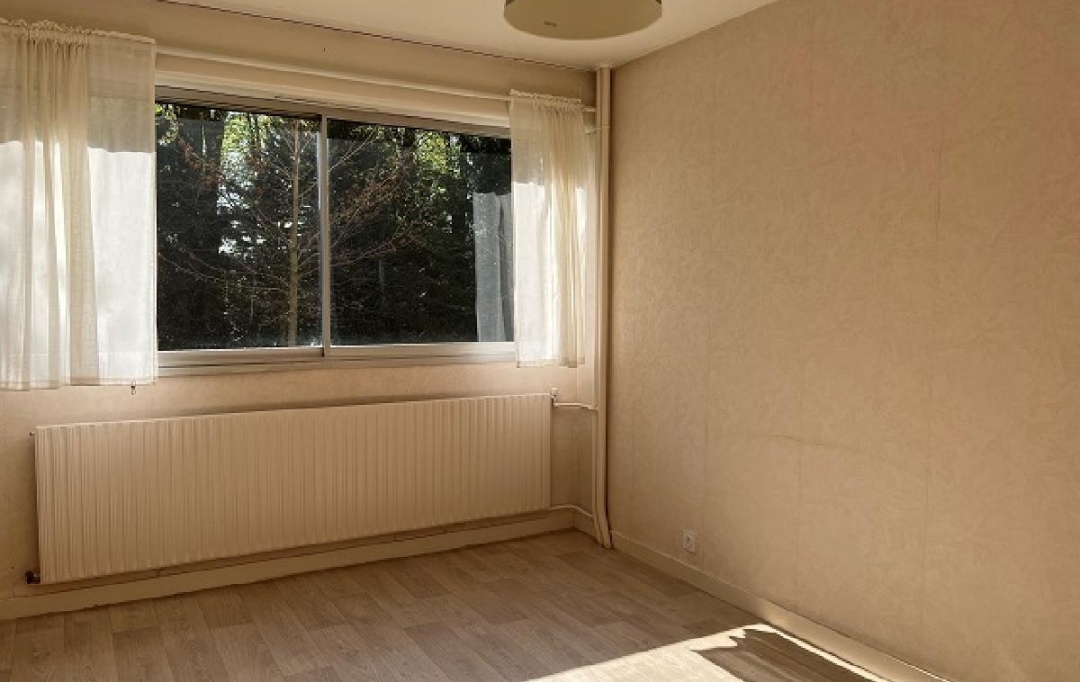 Annonces BEAUJOLAIS : Apartment | CHARNAY-LES-MACON (71850) | 42 m2 | 580 € 